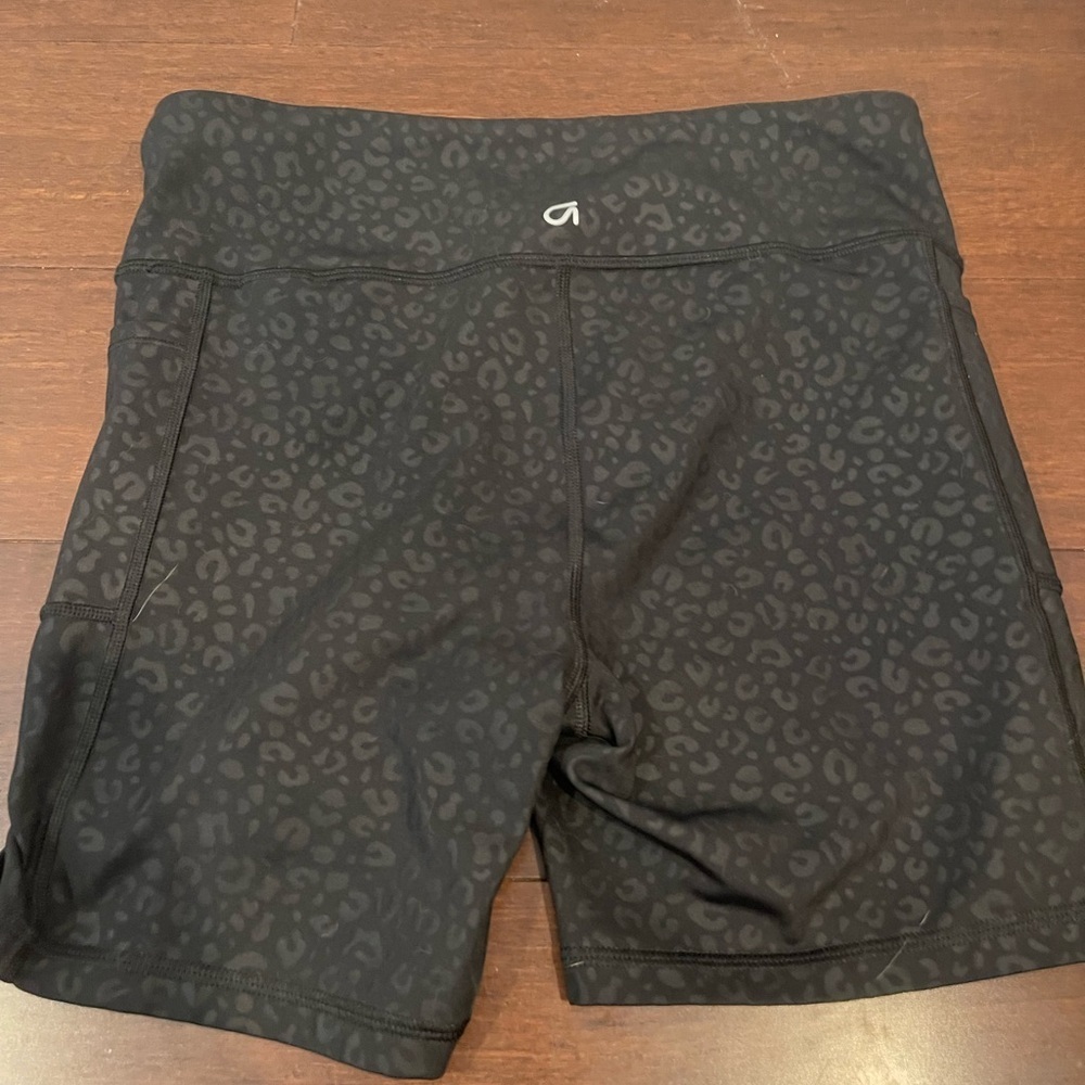 guc gap Women's Black animal Patterned bike Shorts sp